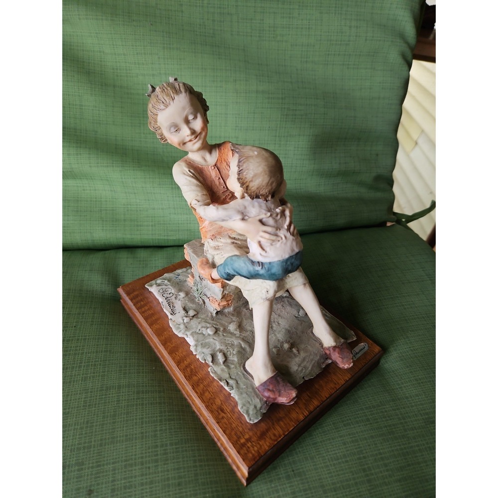 Giuseppe Armani Capodimonte Italy Boy & Girl‎ Big Sister Brother Siblings 8"